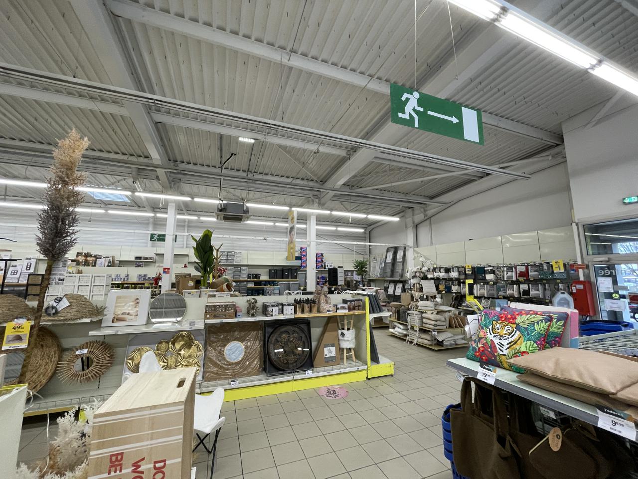 Commerce Laxou 1550m² Vente commerce Laxou Meurthe-et-Moselle OVCOM2424243 0
